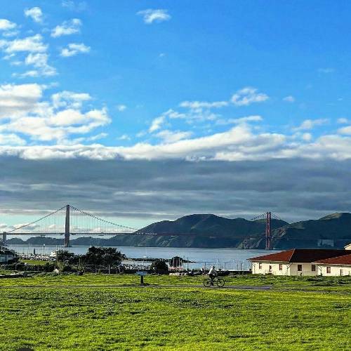  این یعنی دیدیم راتو کج کن خدا خودش خریدتم نشمر حال خوبم خریدنی نی